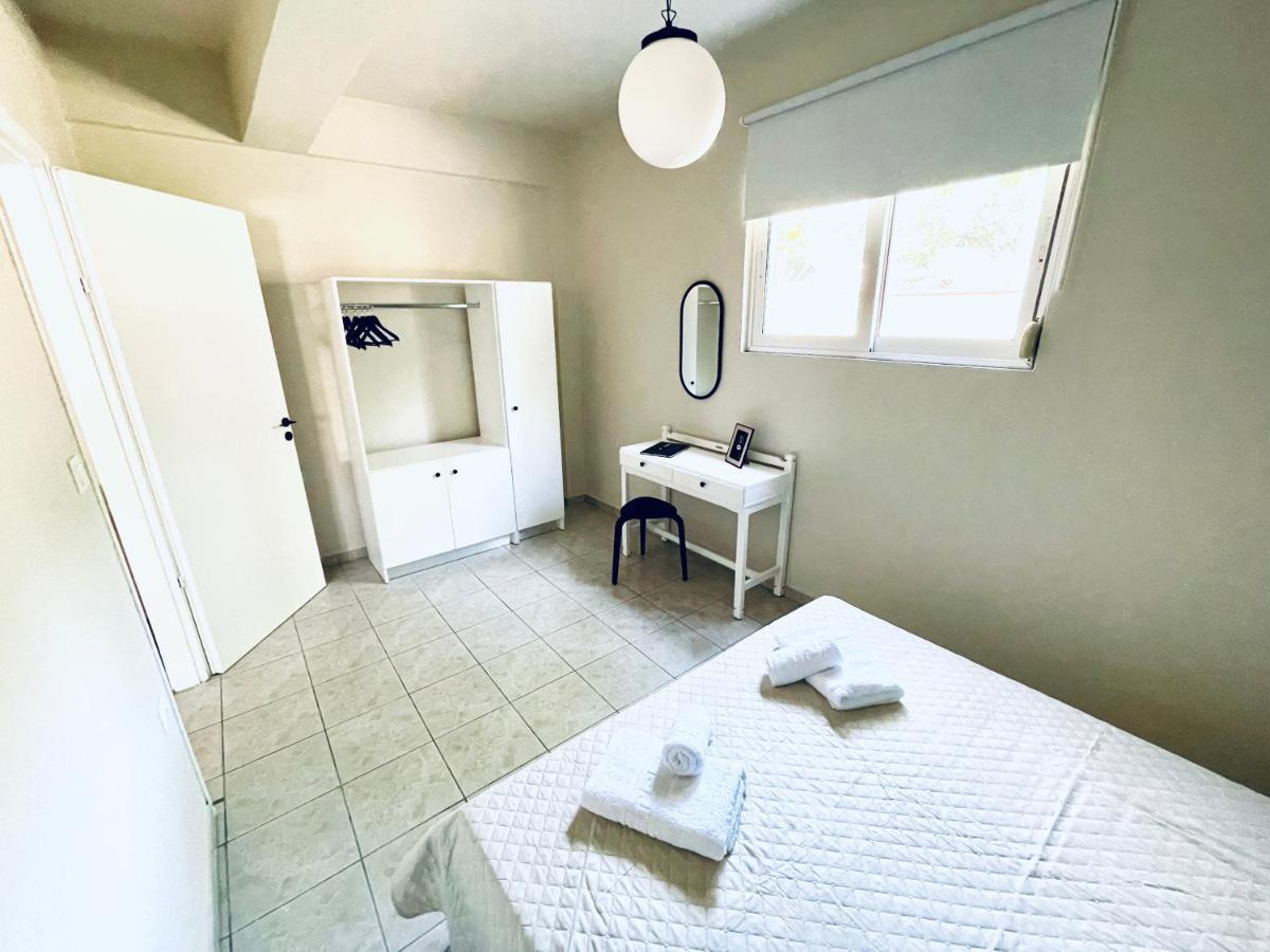 Sofi'S Apartments Каламата Экстерьер фото