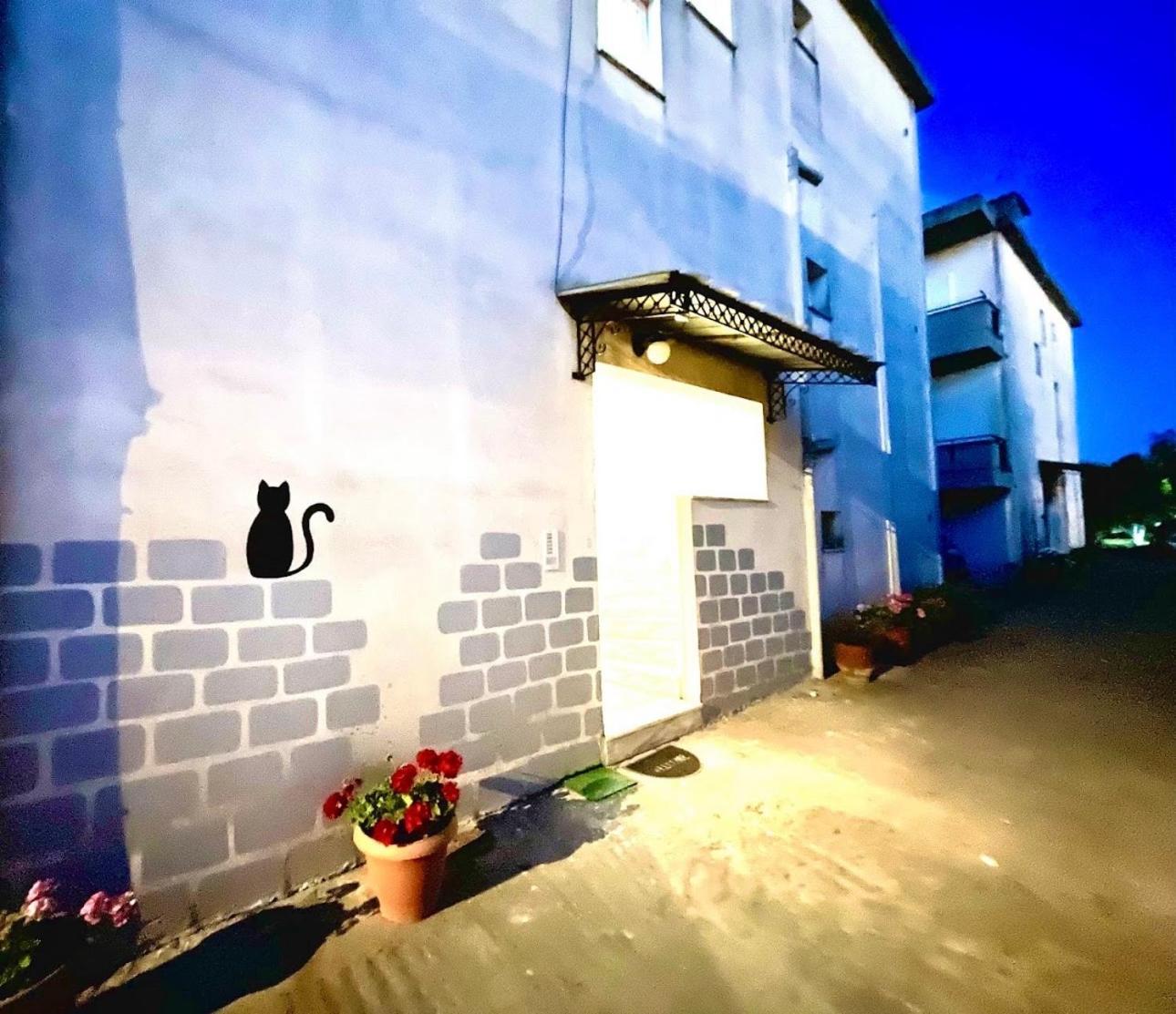 Sofi'S Apartments Каламата Экстерьер фото